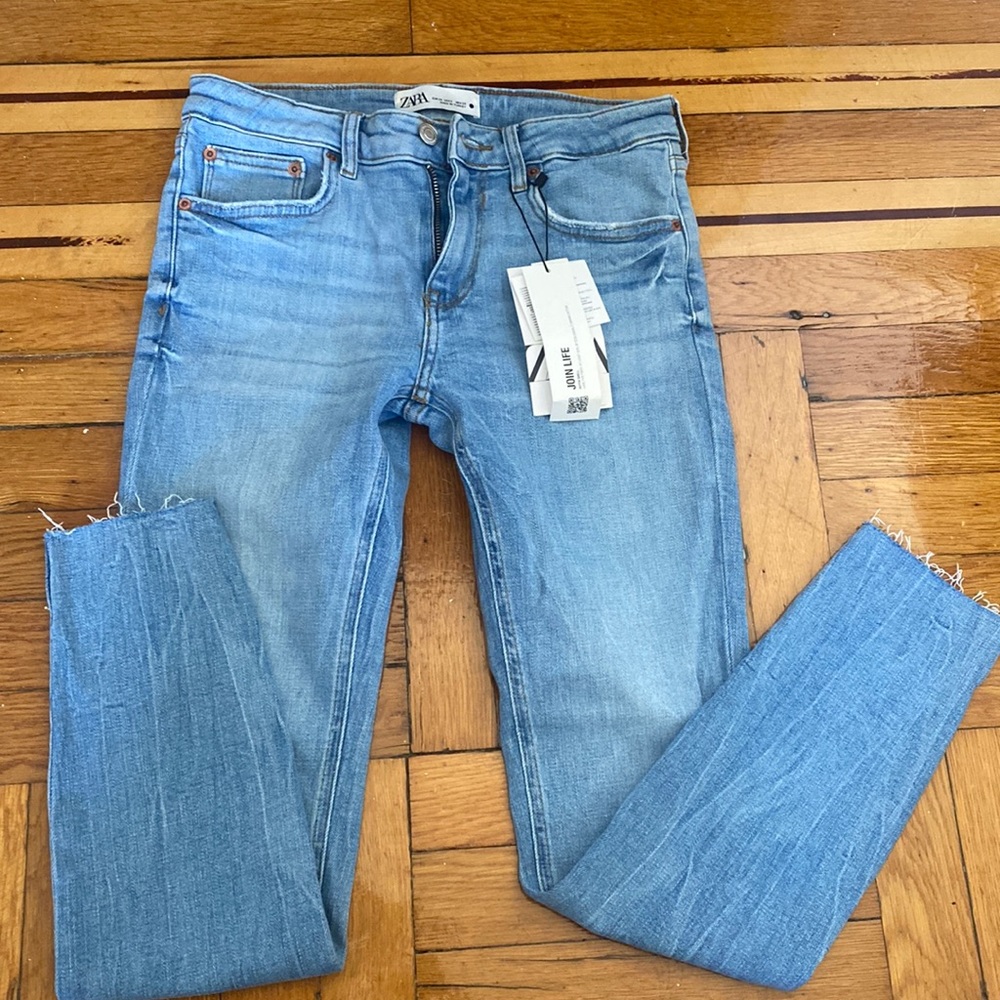 Zara Light Wash Skinny Jeans